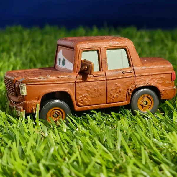 Disney Pixar "Cars" Fred