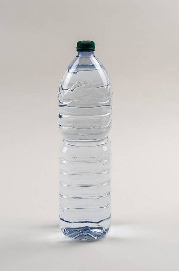Bouteille d'eau plate