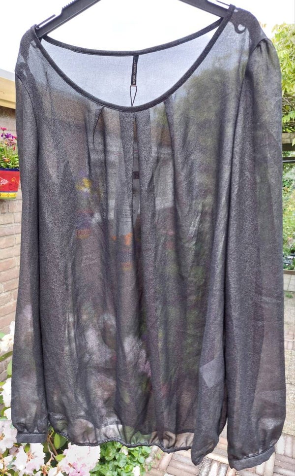 Blouse met Lange Mouwen.