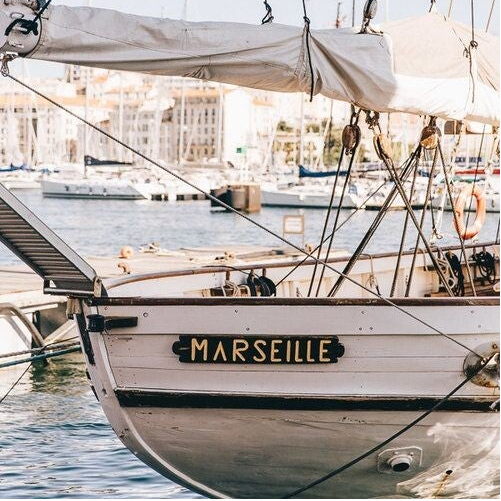 COMME UN MARSEILLAIS