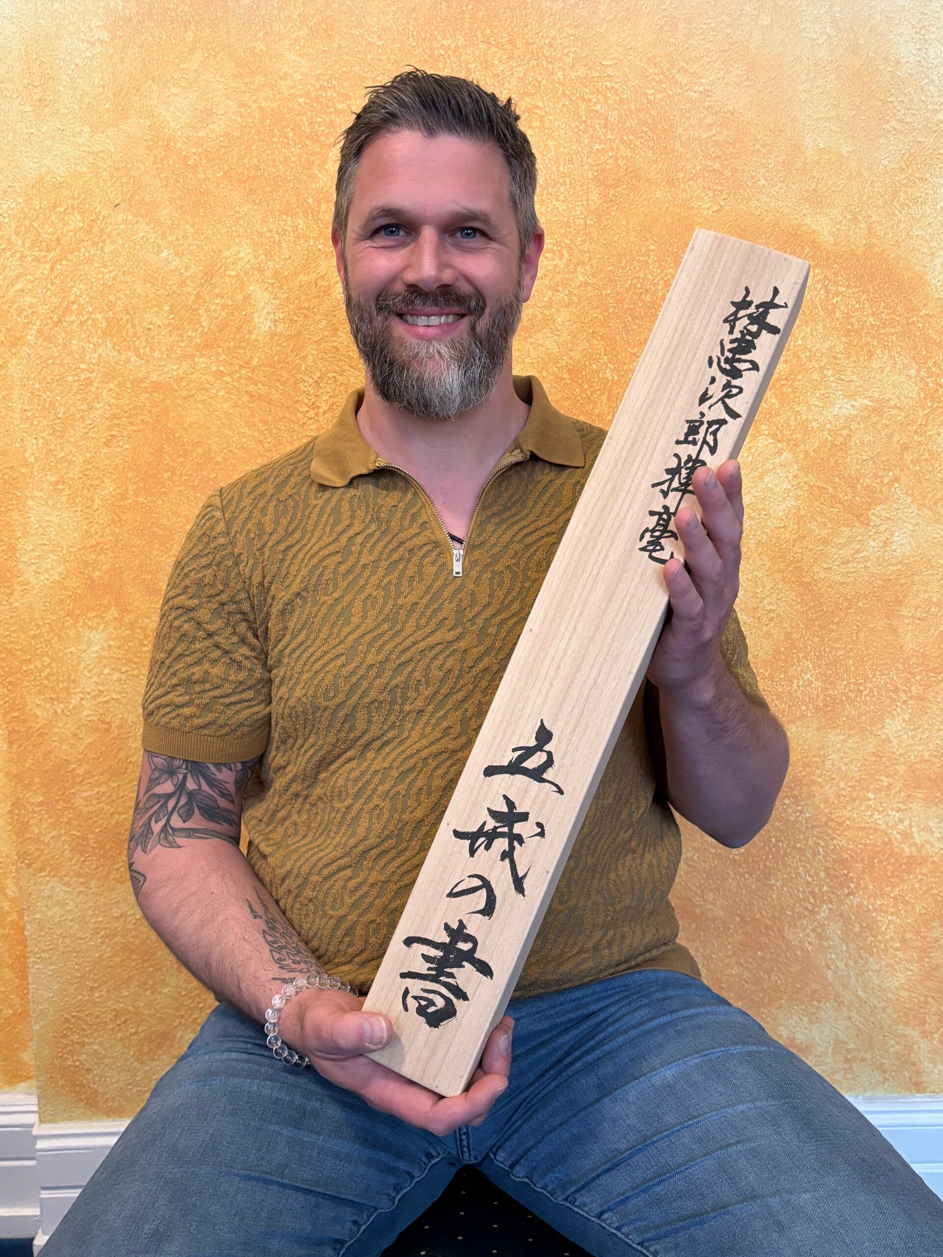John en Horder met Gokai scroll