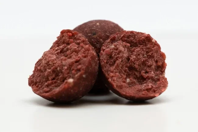 BOILIE  GARLIC ROBIN RED per  5 kg