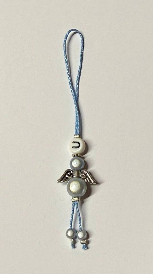 Gigi Angel met initiaal