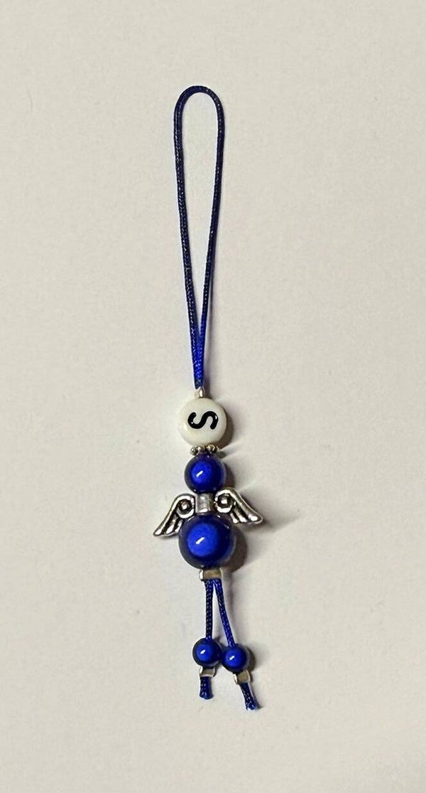 Gigi Angel met initiaal