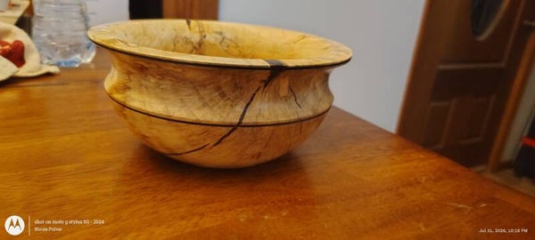 Handcrafted Spalted Maple Bowl – 7" Diameter