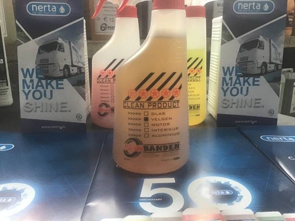 velgenreiniger  650 ml met schuimtrigger gebruiksklaar ki-jo velgenreiniger