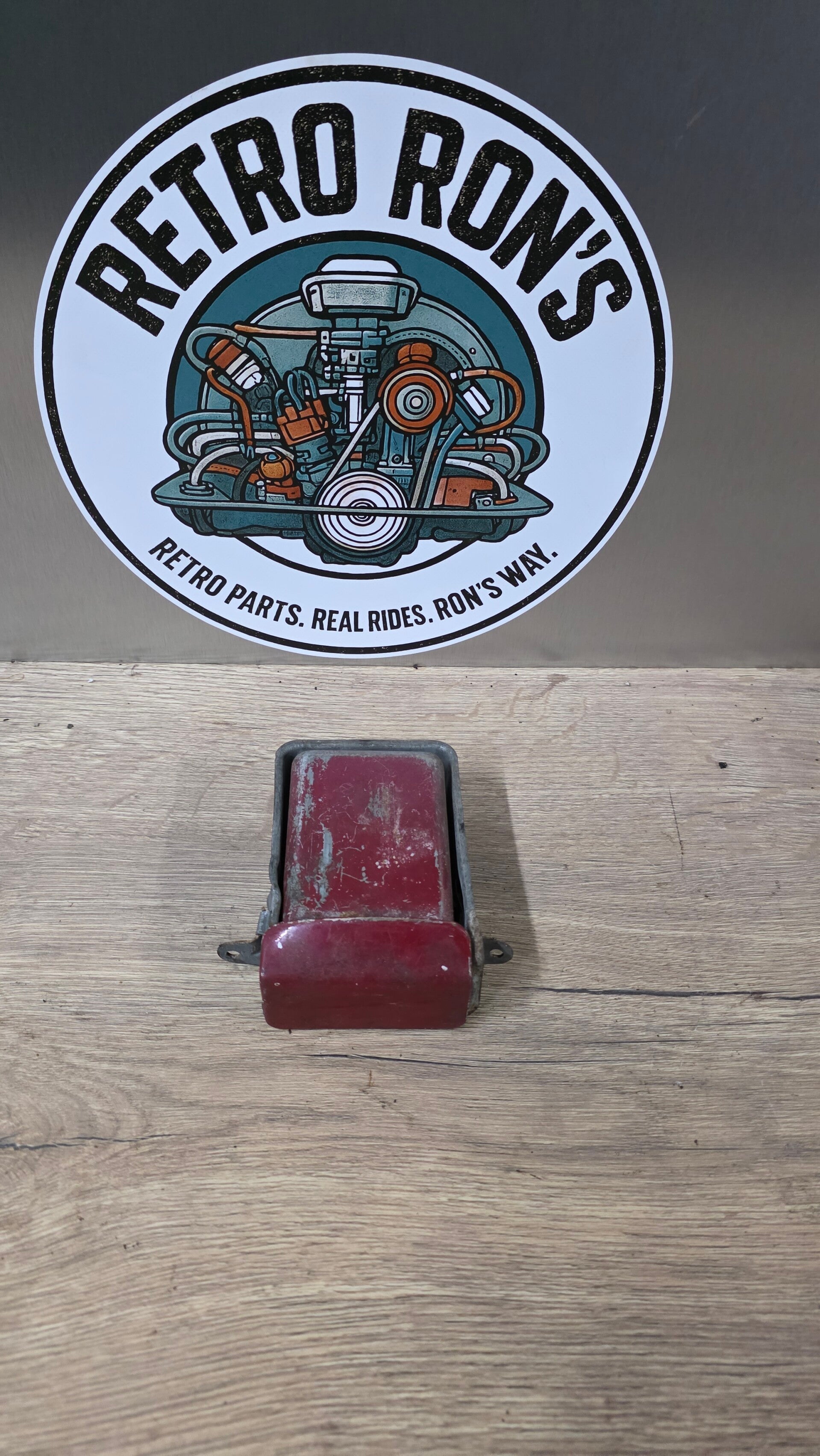 Classic beetle dash ash tray