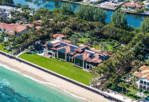 THE PREDOMINANT ESTATE ON BILLIONAIRES ROW/ MANALAPAN, US