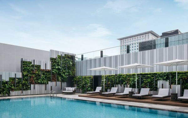 LARGE BRANDED HOTEL, ORCHARD RD, SINGAPORE