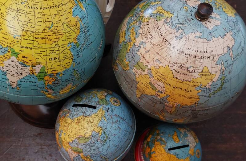 Wereldbollen met een onafhankelijk Tibet - 1e helft 20ste eeuw