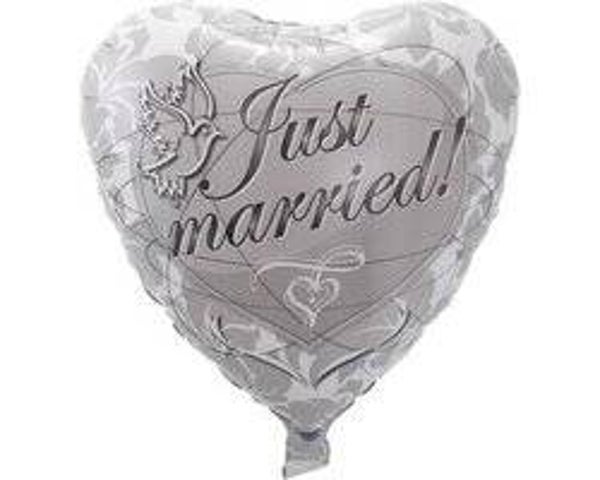 FBBR13 Just married