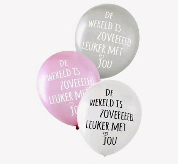 LO2 Latex ballon met opdruk (de wereld is zoveeeeeel leuker met jou) grijs met helium