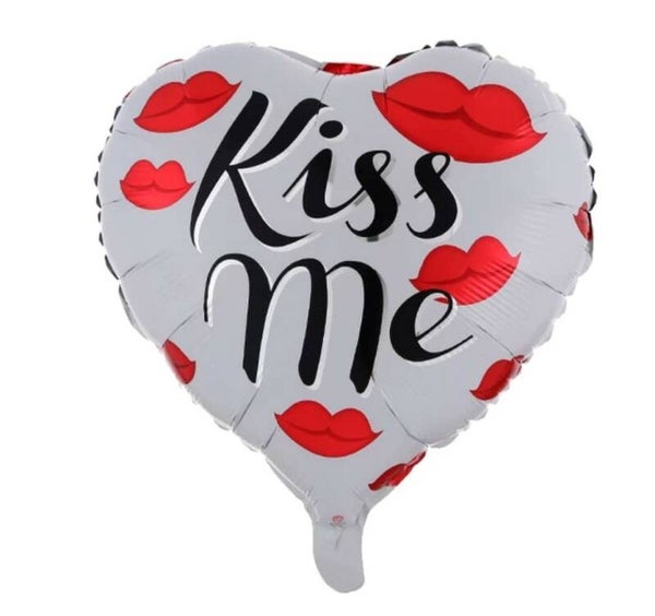 FBHO19 Hart kiss me