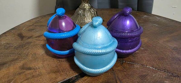 Snake egg container