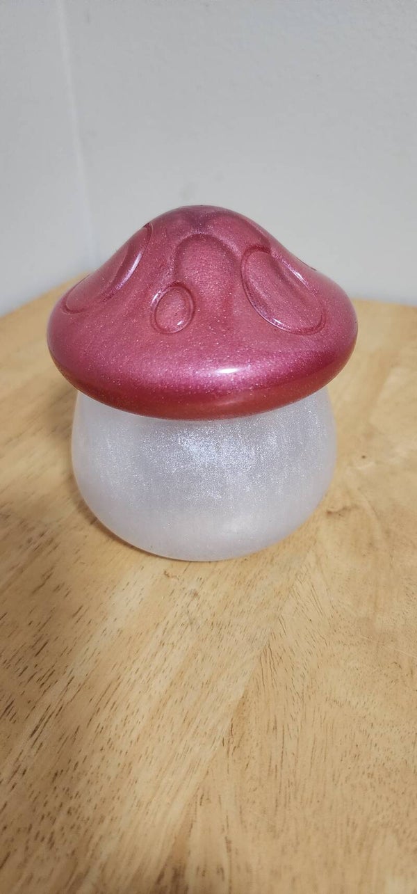 resin mushroom container