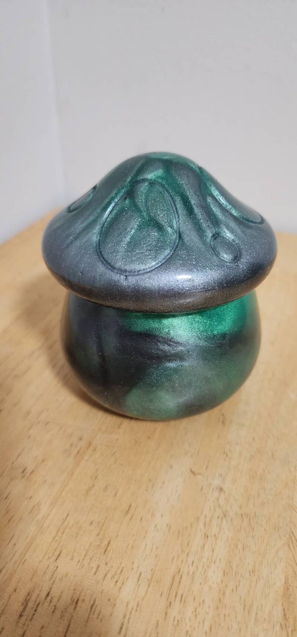 resin mushroom container