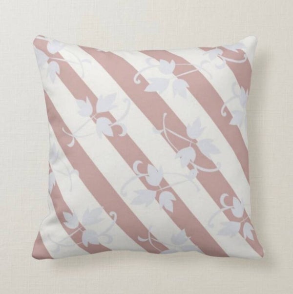 Sierkussen 'Pink tenderness blue'