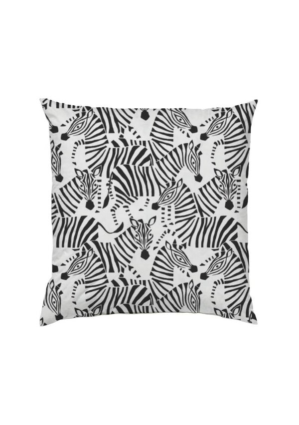 Sierkussen ‘Zebra Black and White’