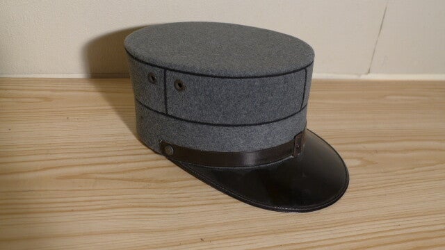 Hut eines höheren Unteroffiziers der Schweizer Armee