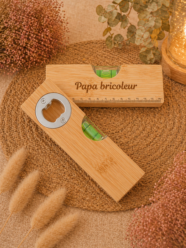 Niveau décapsuleur personnalisé en bois – Cadeau original homme
