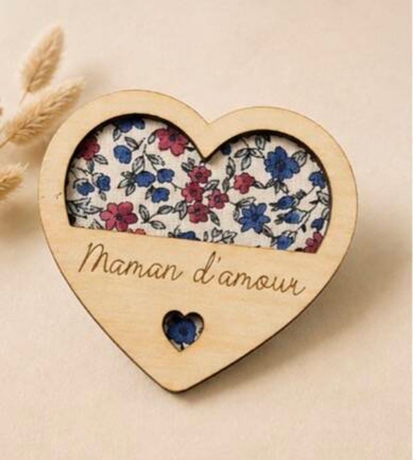 ❤️ Magnet cœur “Maman d’amour” – Bois & tissu