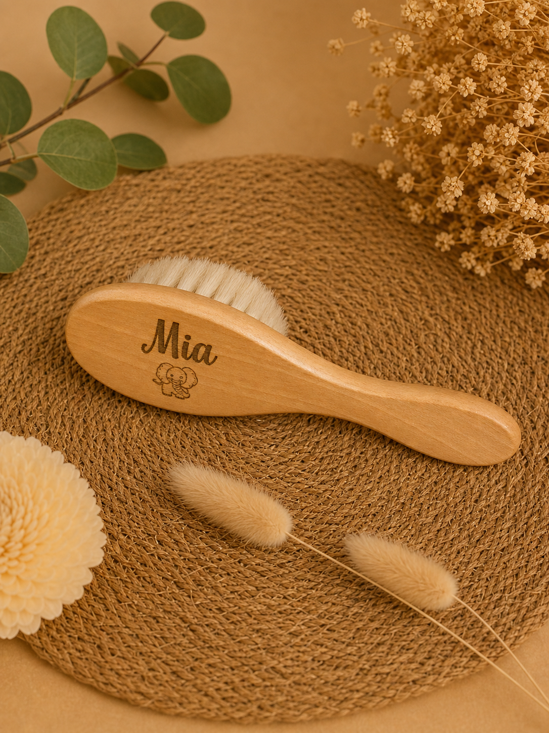 Brosse bébé personnalisée en bois – Douceur et tendresse pour bébé