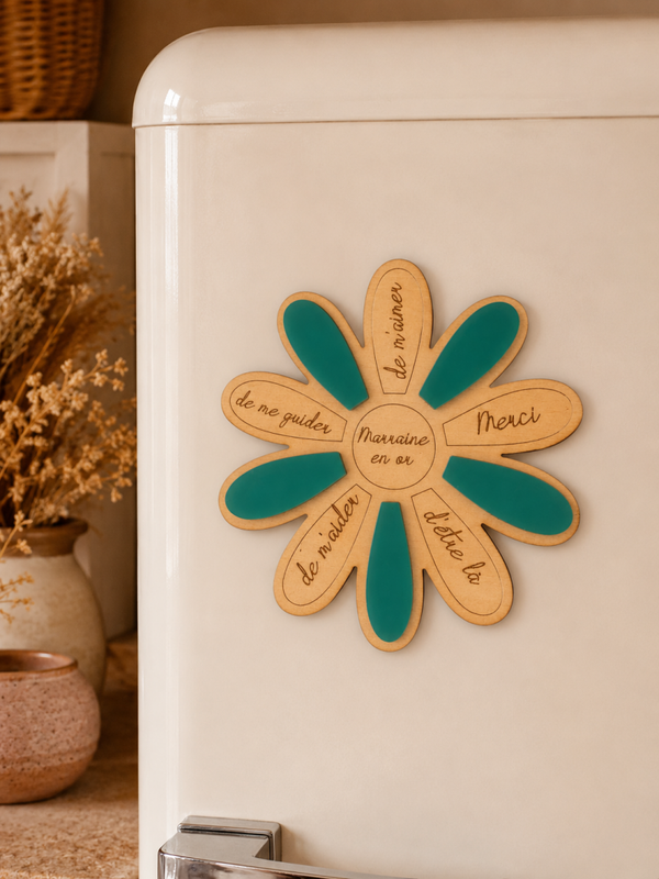 Magnet fleur en bois “Marraine en or” – Cadeau personnalisé