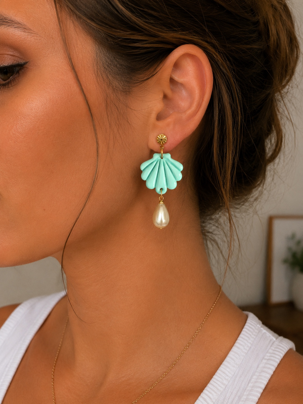 🩵 Fiche produit – Boucles d’oreilles Coquillage Laguna ✨