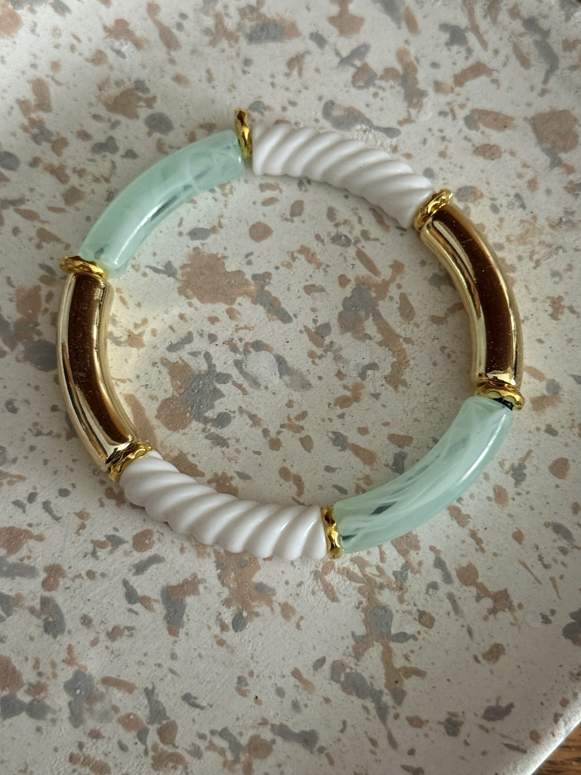 💚 Fiche produit – Bracelet Mint Glow ✨