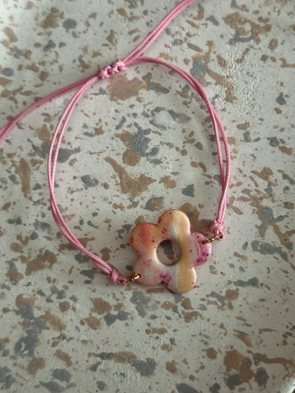 🌸 Fiche produit – Bracelet Fleur Rosée ✨