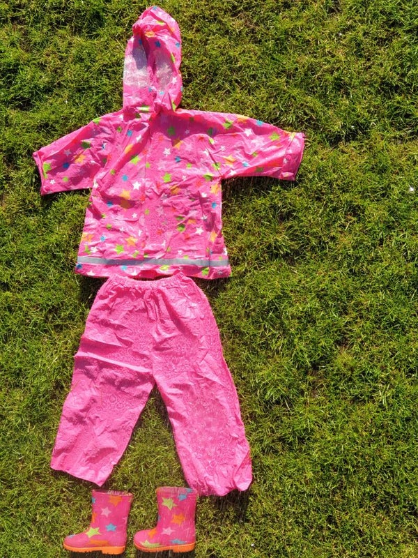 Regenpak en regenlaarsjes Roze met sterren Maat 86- 92