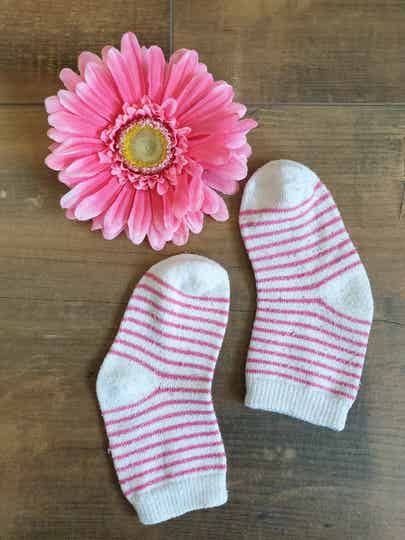 Sokken wit met roze streepjes 17-22