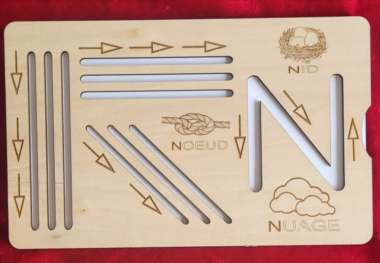 APPRENTISSAGE DE l'ECRITURE DES LETTRES MAJUSCULES DE A à Z