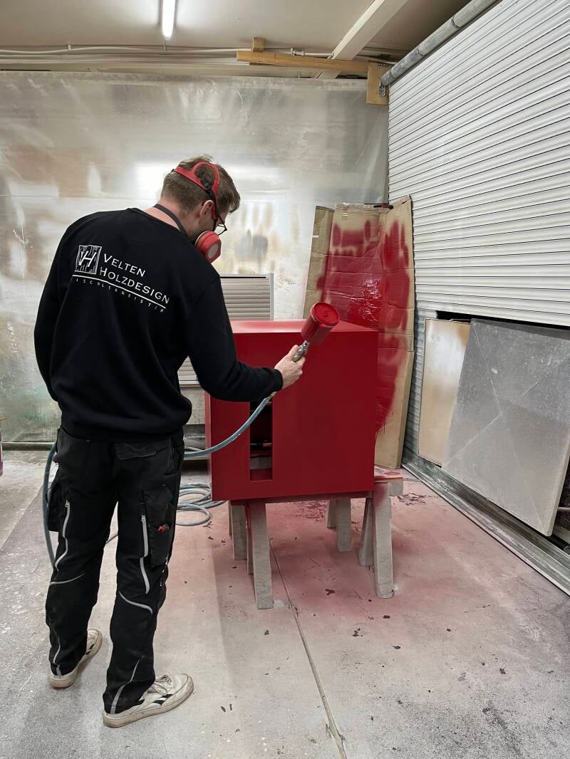 Lackierung von Möbelstücken