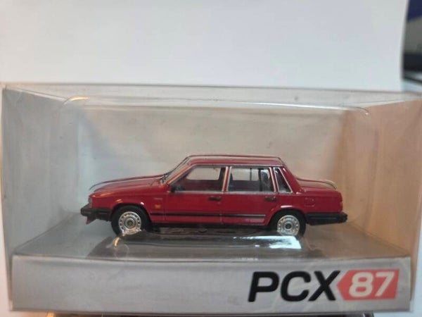 PCX 87 Volvo 740 rot 1:87