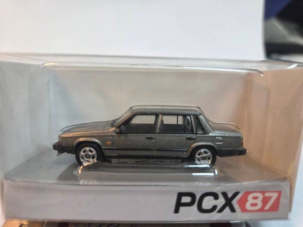 PCX 87 Volvo 740 grau metallic 1:87