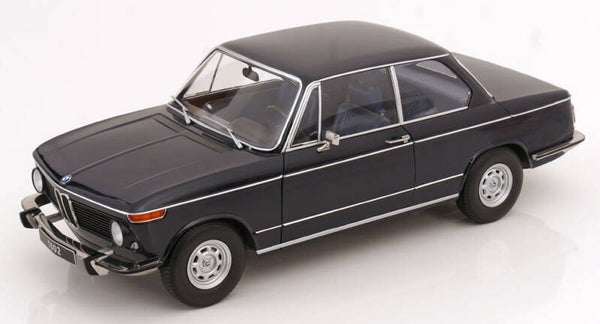 KK Scale BMW 1602 2.Serie 1974 dunkelblau KKDC120102 1:12