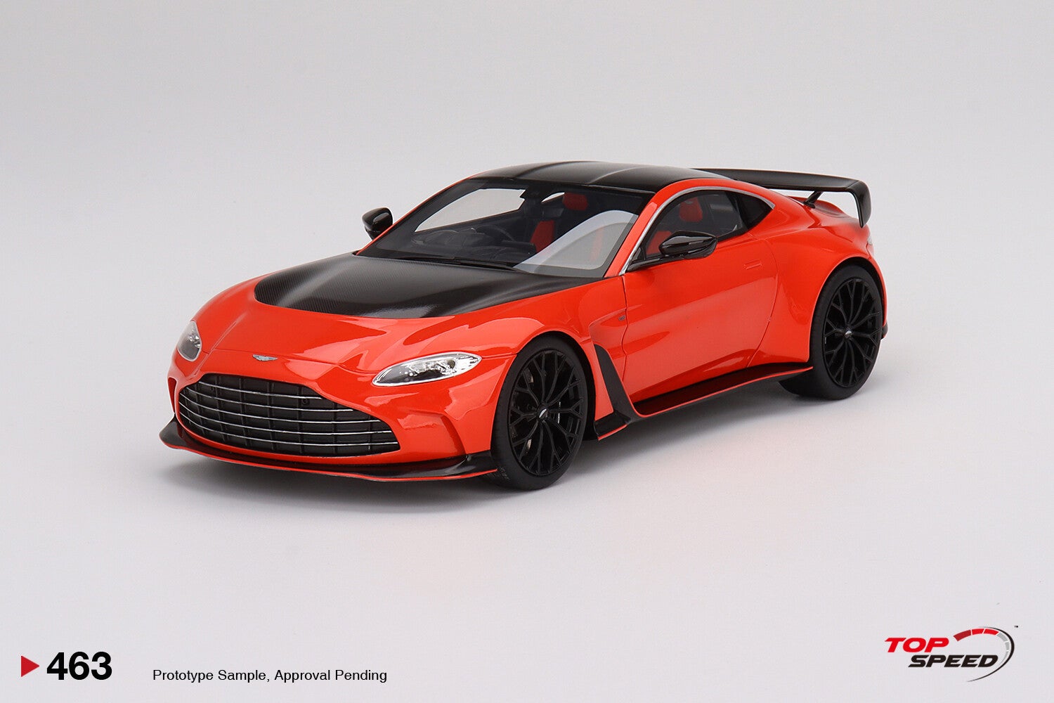 Top Speed Aston Martin V12 Vantage scorpus red 1:18 | MINIAUTO Shop