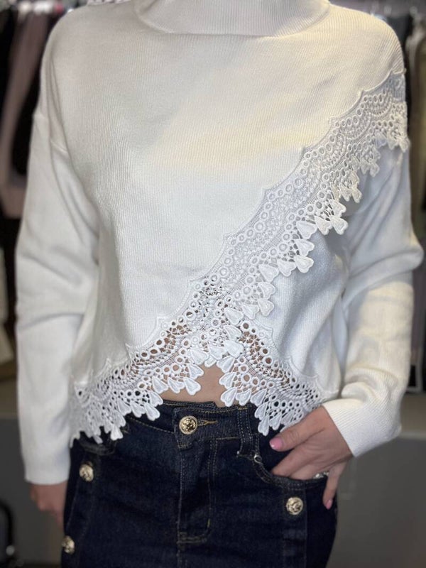 Pull croiser dentelle