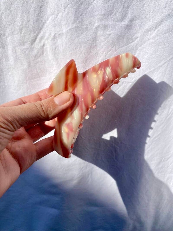 Waves Big Hairclip (Pink)