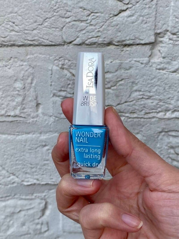 IsaDora Nail Polish Ocean Blue