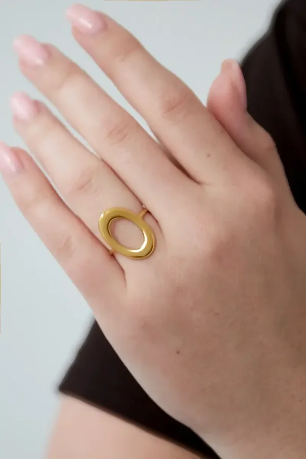 Oval Soft Glow ring
