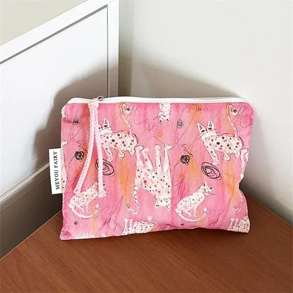 Crazy Cats toiletry bag