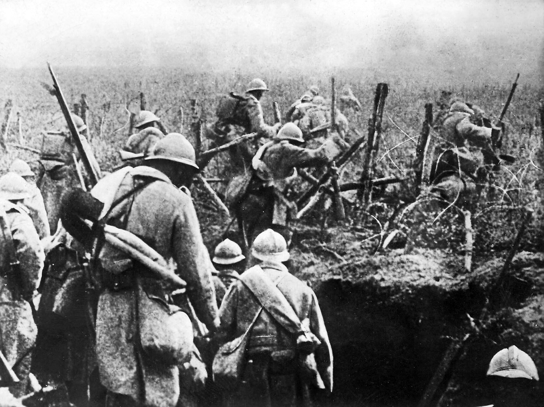 British infantry advancing across the Western Front during the First World War
