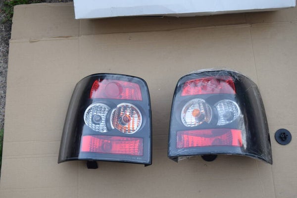 VW Passat B5 estate dark black surround rear lights