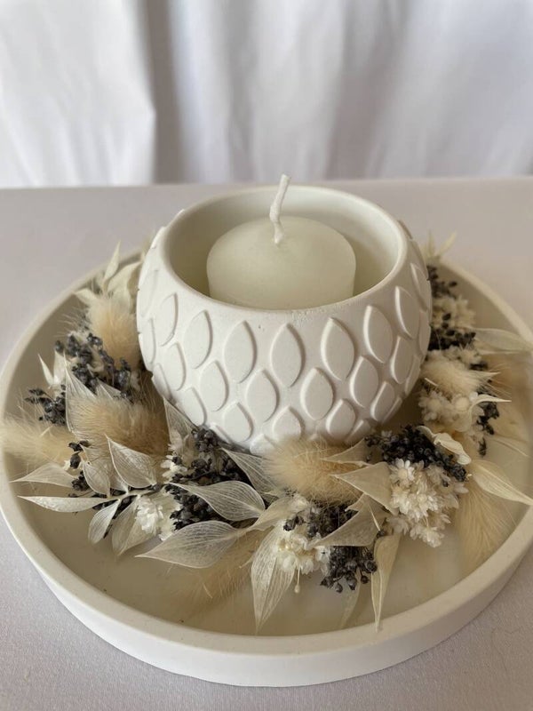 Schale mit Kerzenhalter und 2 Kerzen