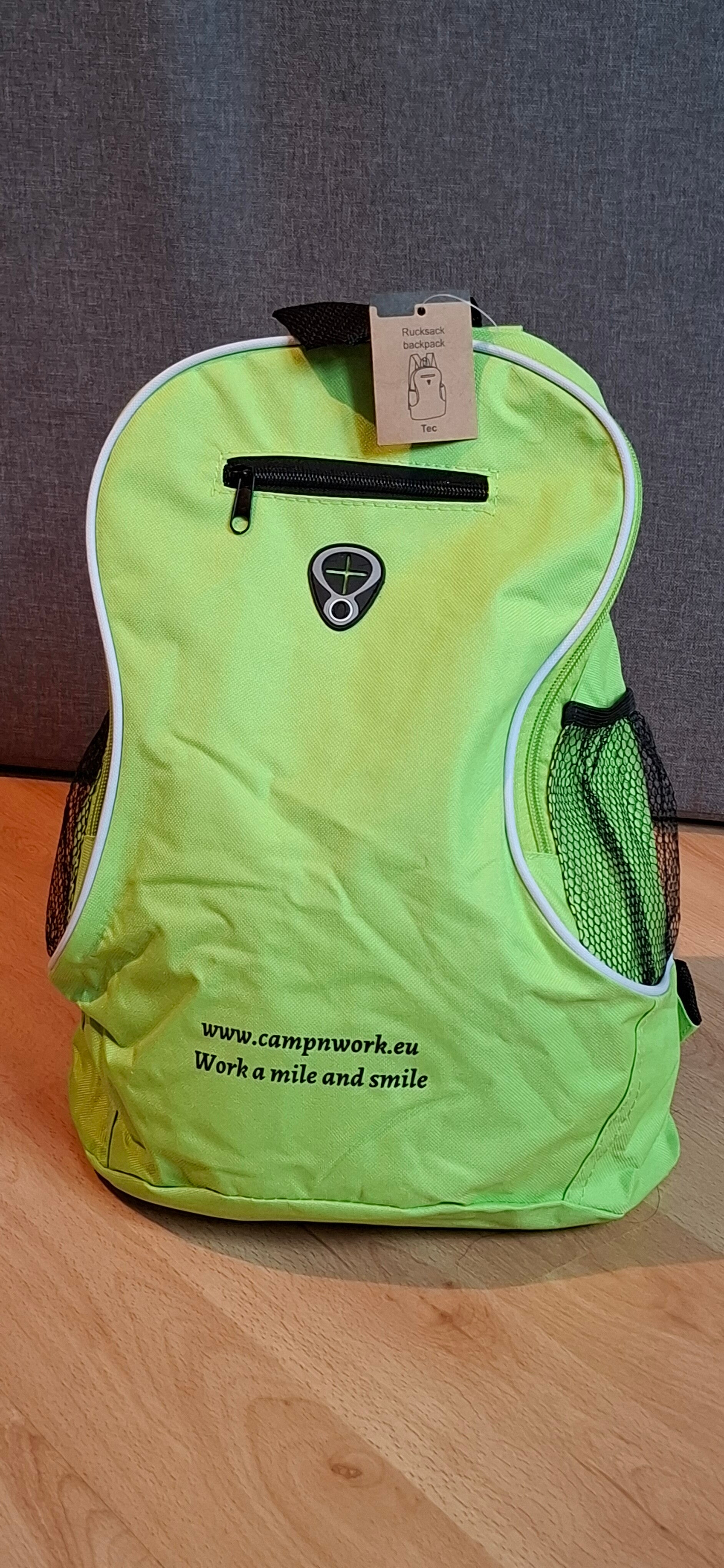 Unisex Rucksack Apfelgrün mit Aufschrift