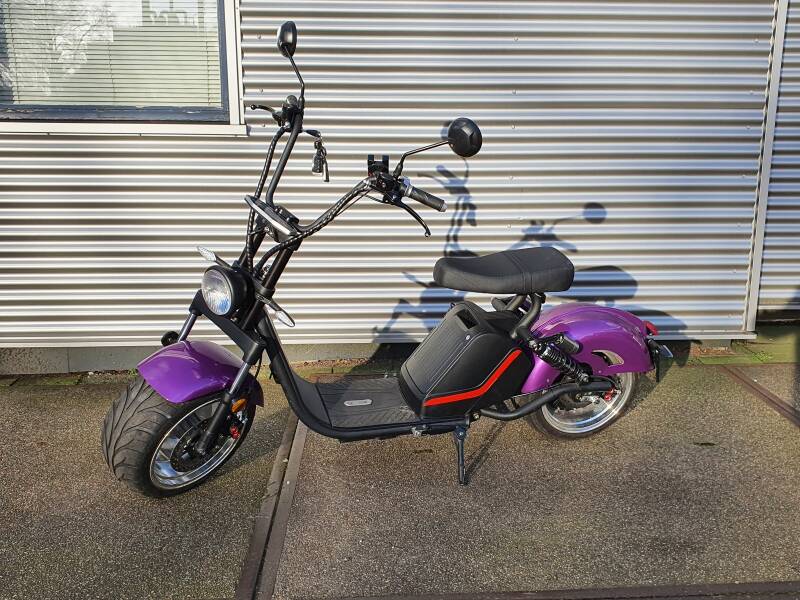 GMW HL 3.0 GTS scooter