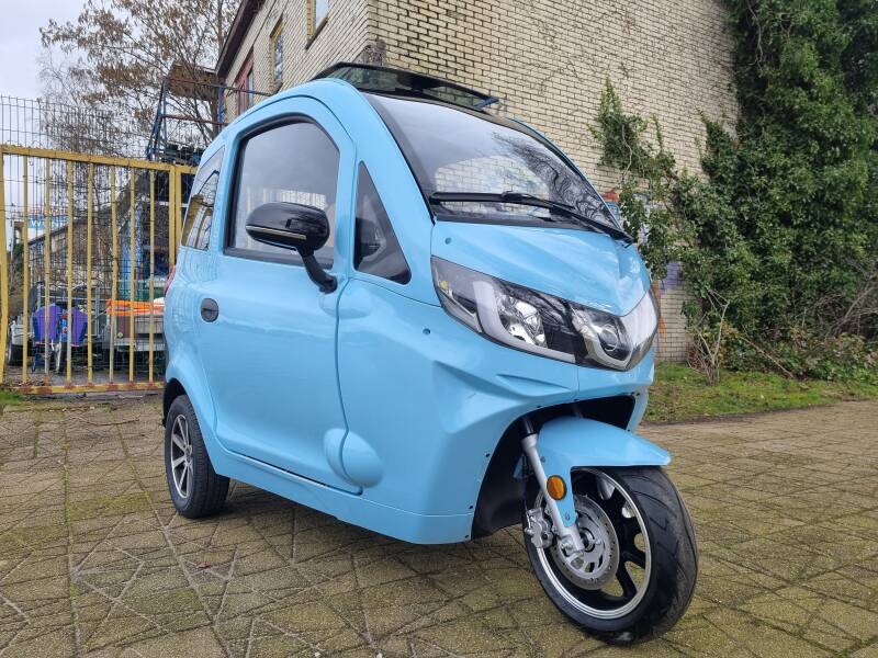 Mee! M!03 trike vigorous