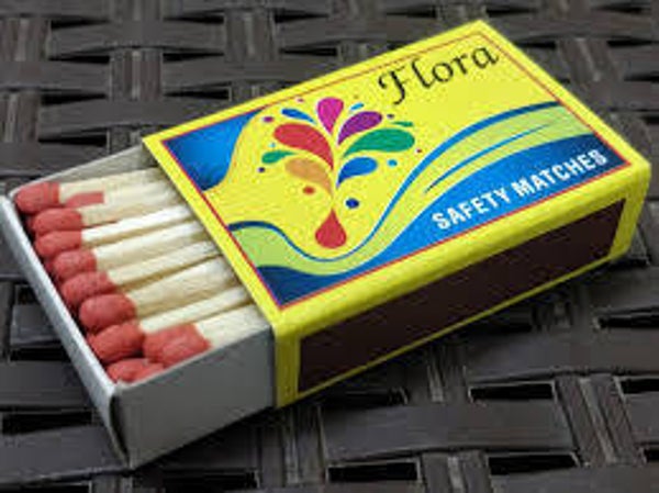 Flora Safety Matches Box(45 sticks)1Piece